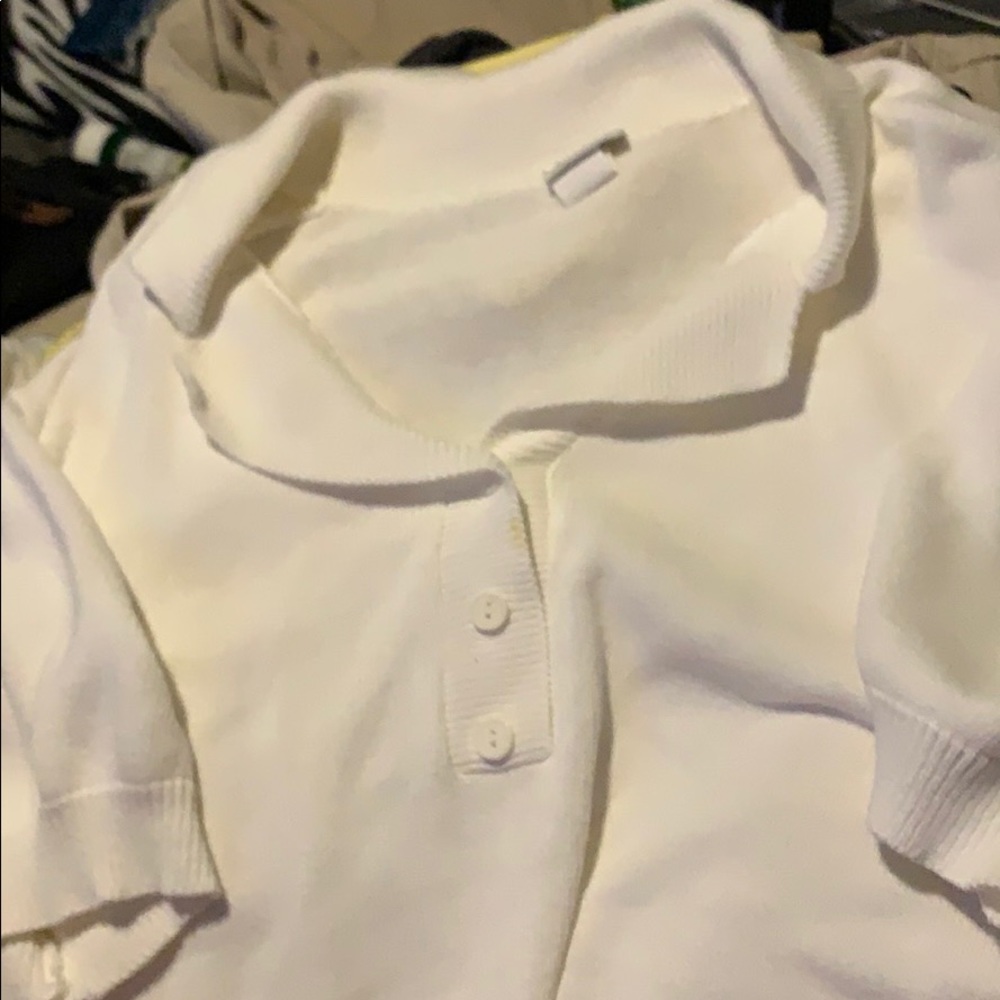 Short sleeve sweater